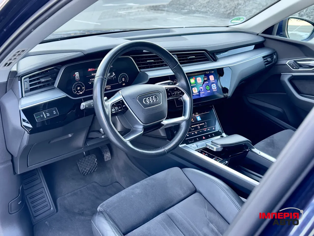 Audi e-tron - фото 26