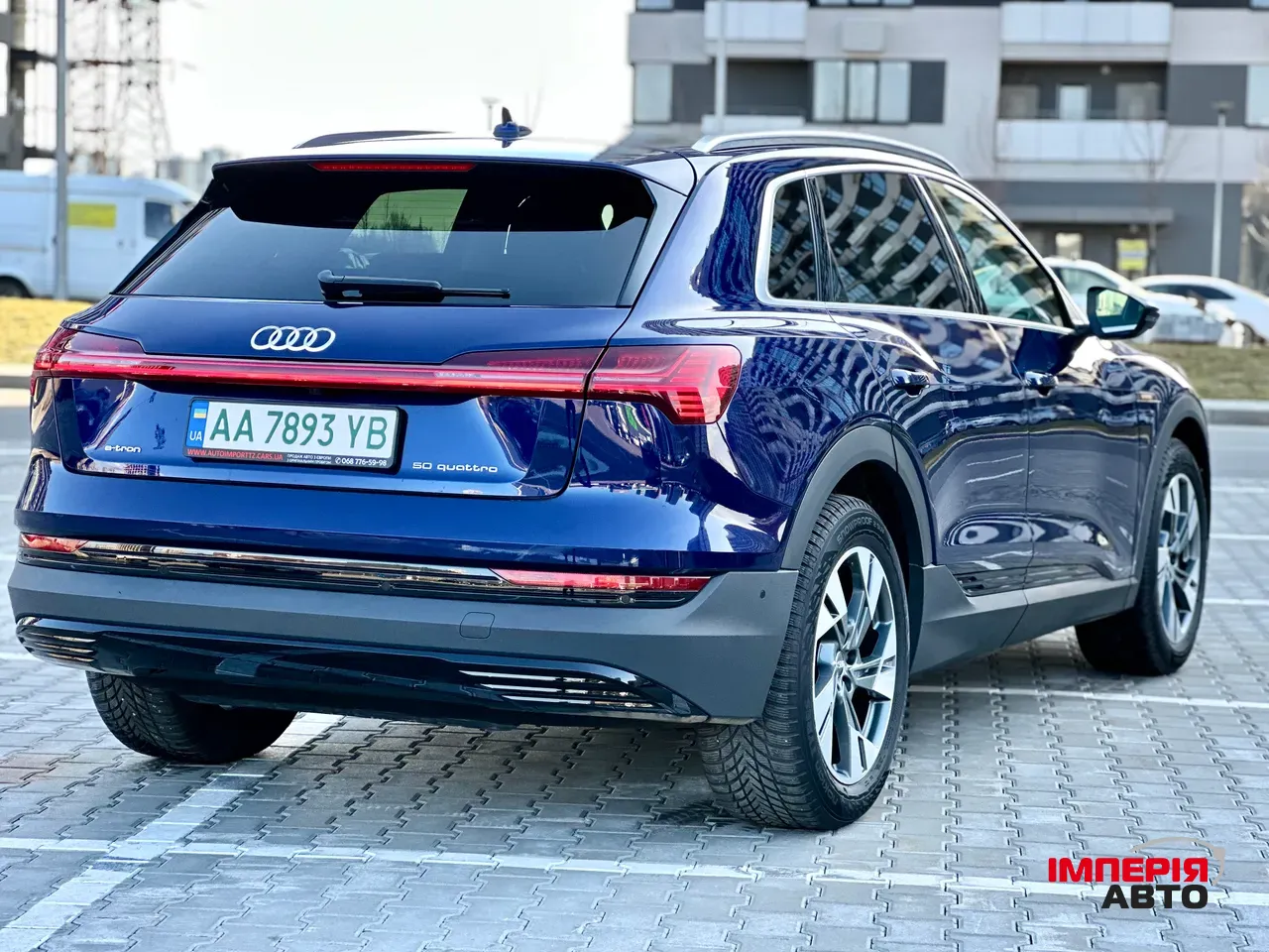 Audi e-tron - фото 9