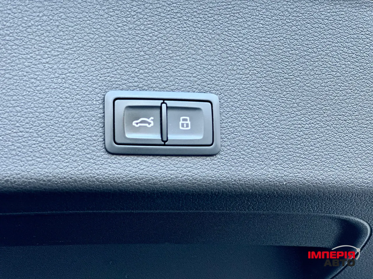 Audi e-tron - фото 58