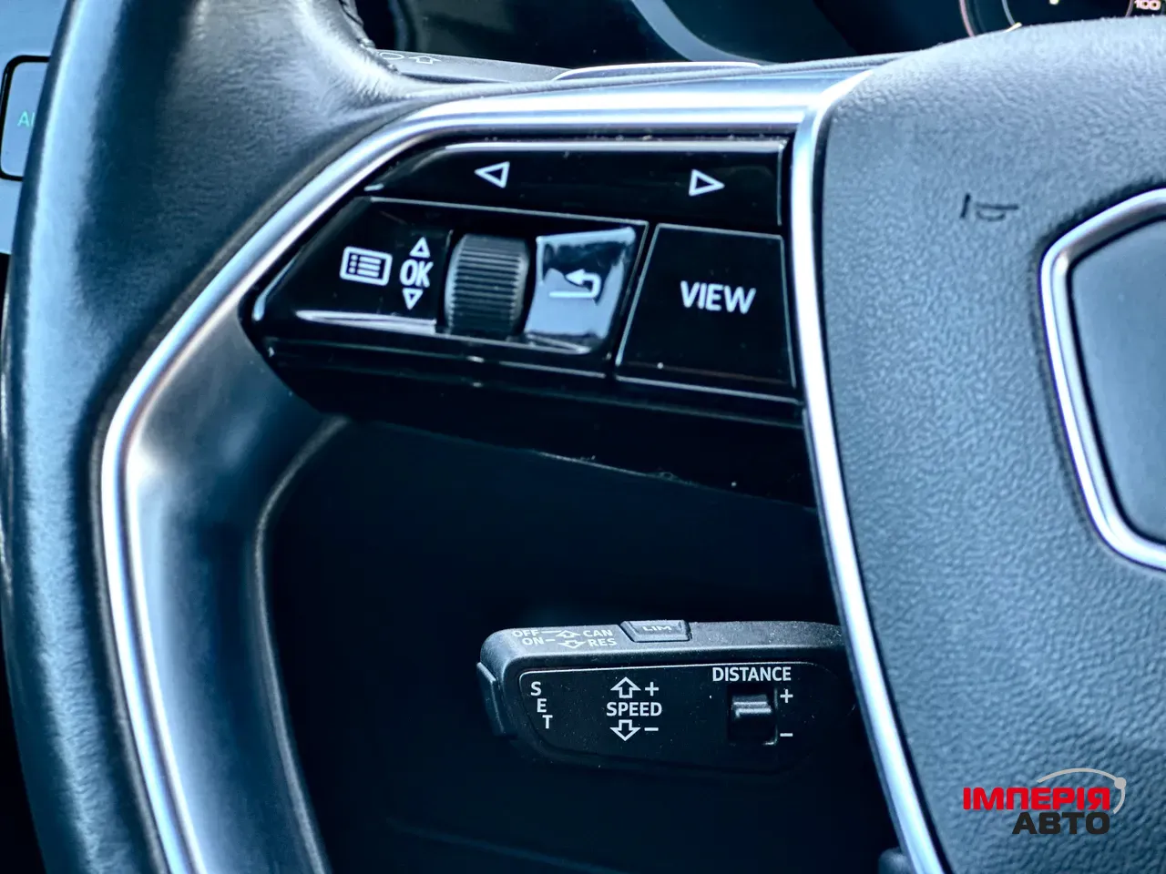 Audi e-tron - фото 40