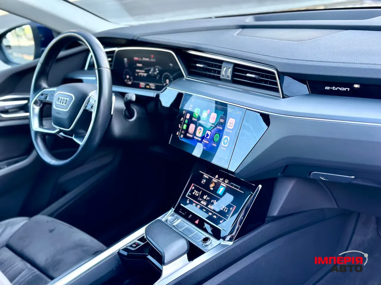 Audi e-tron - фото 37