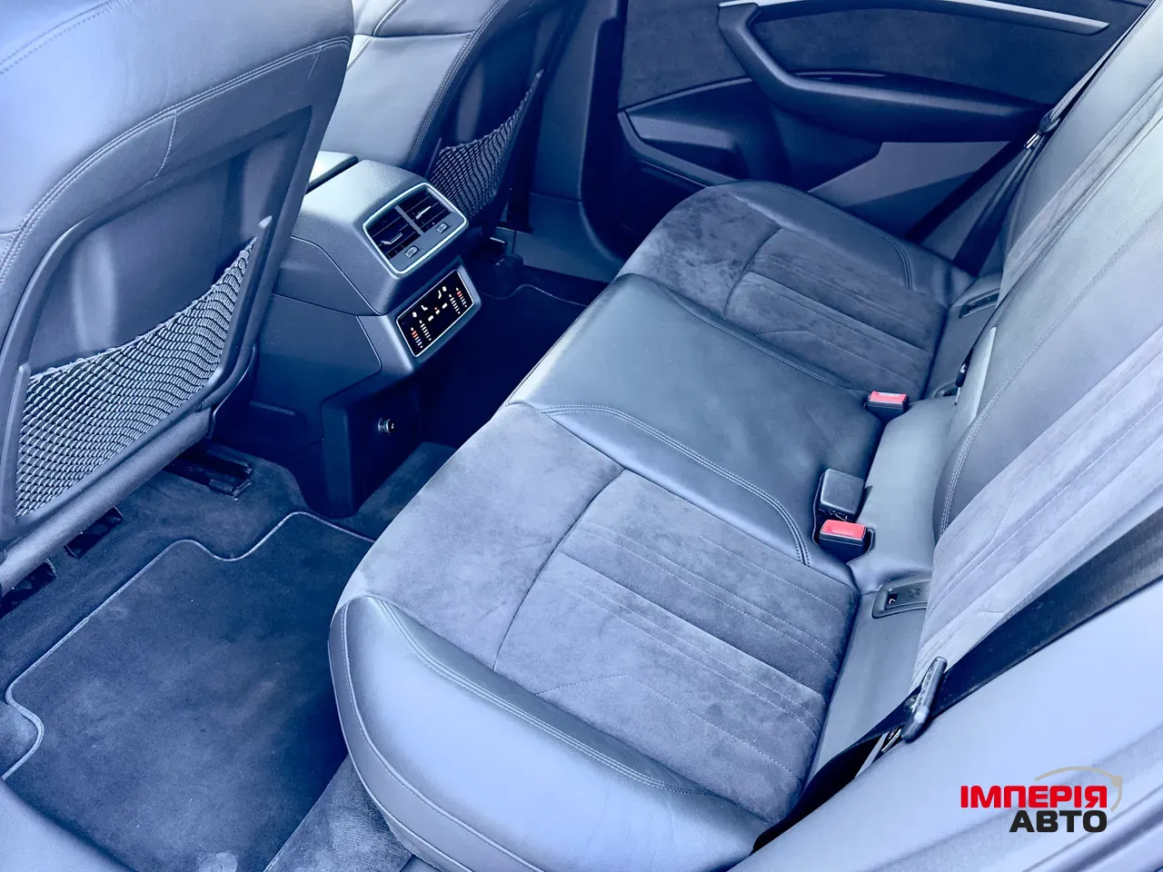 Audi e-tron - фото 30