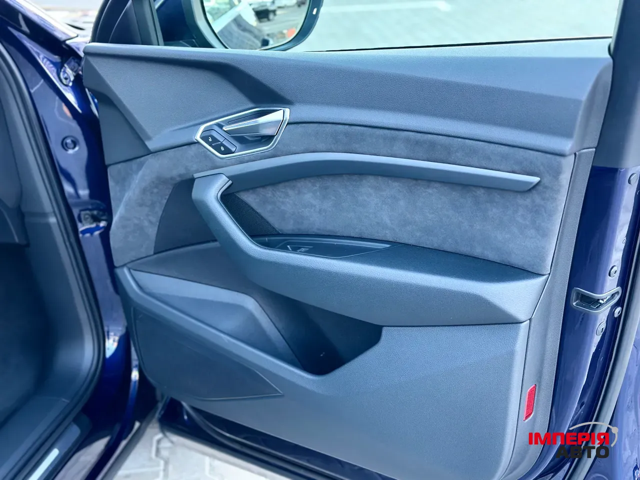 Audi e-tron - фото 36