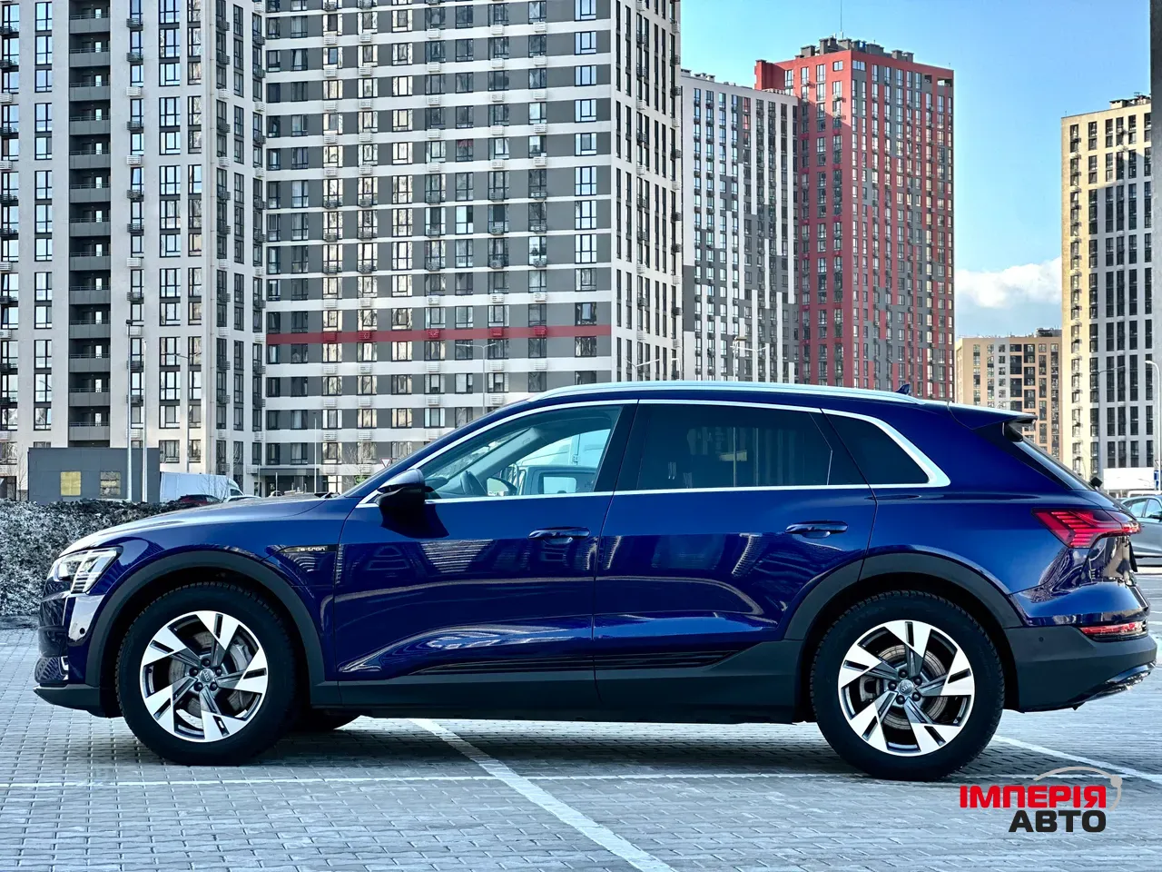 Audi e-tron - фото 14