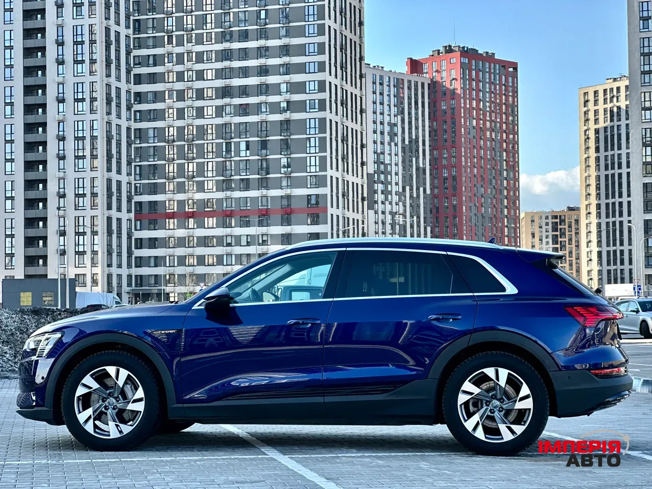 Audi e-tron - фото 15