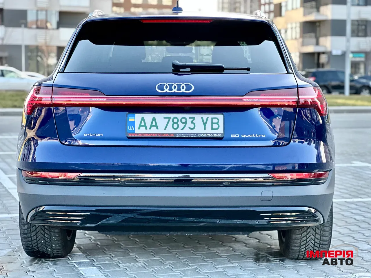 Audi e-tron - фото 10