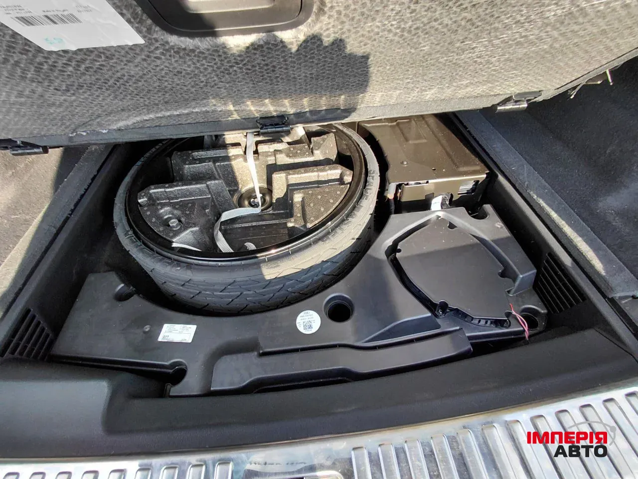 Audi Q8 - фото 10