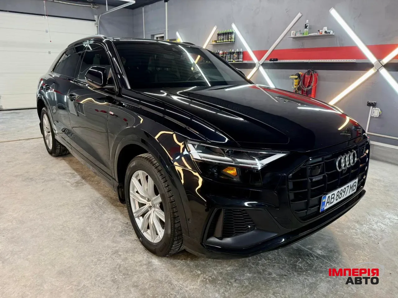 Audi Q8 - фото 7