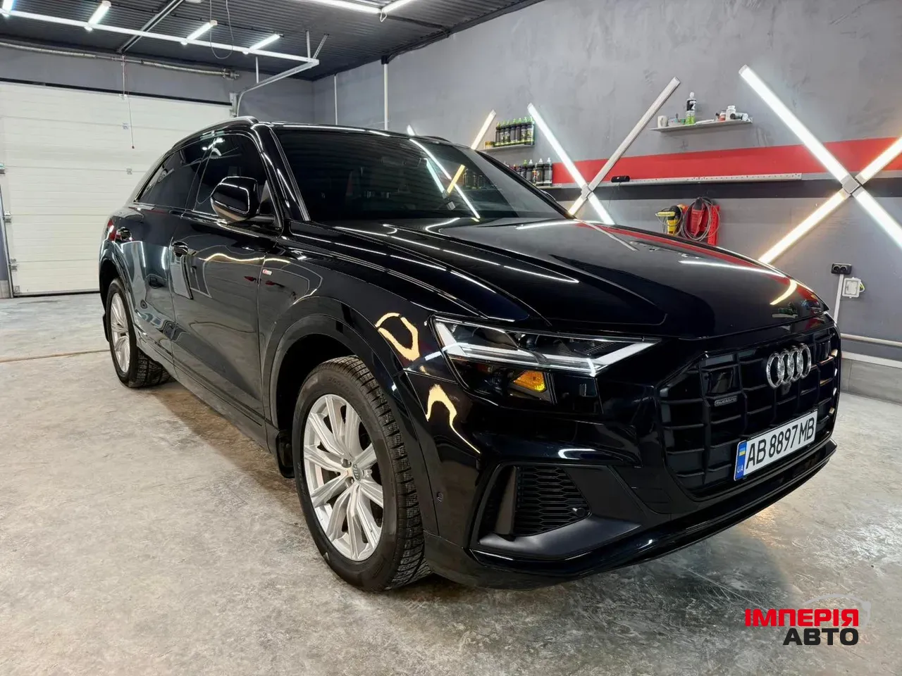 Audi Q8 - фото 6