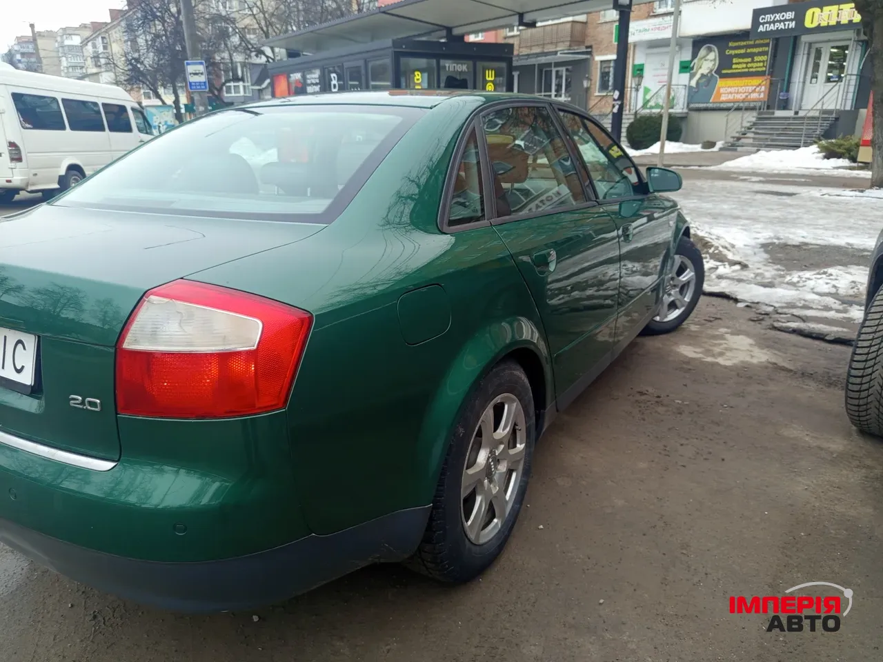 Audi A4 - фото 3