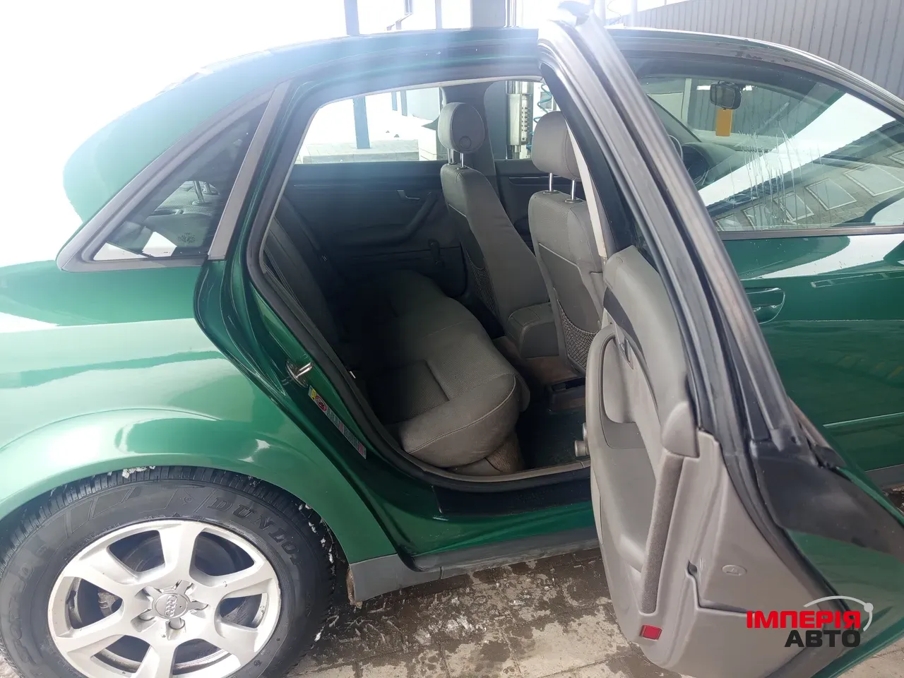 Audi A4 - фото 6