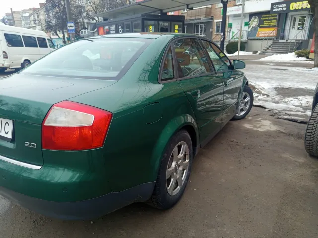 Audi A4 - фото 3