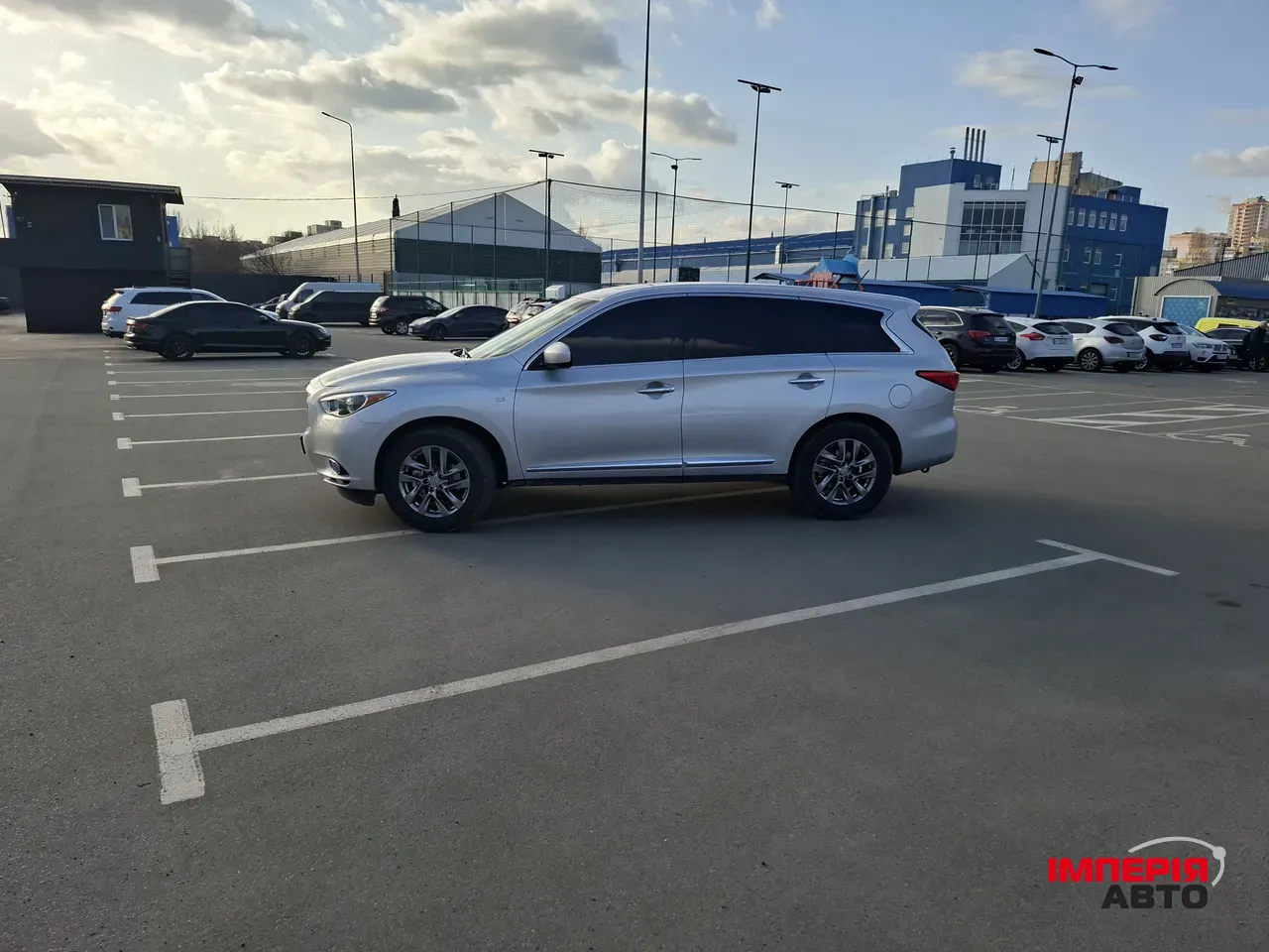 Infiniti QX60 - фото 6