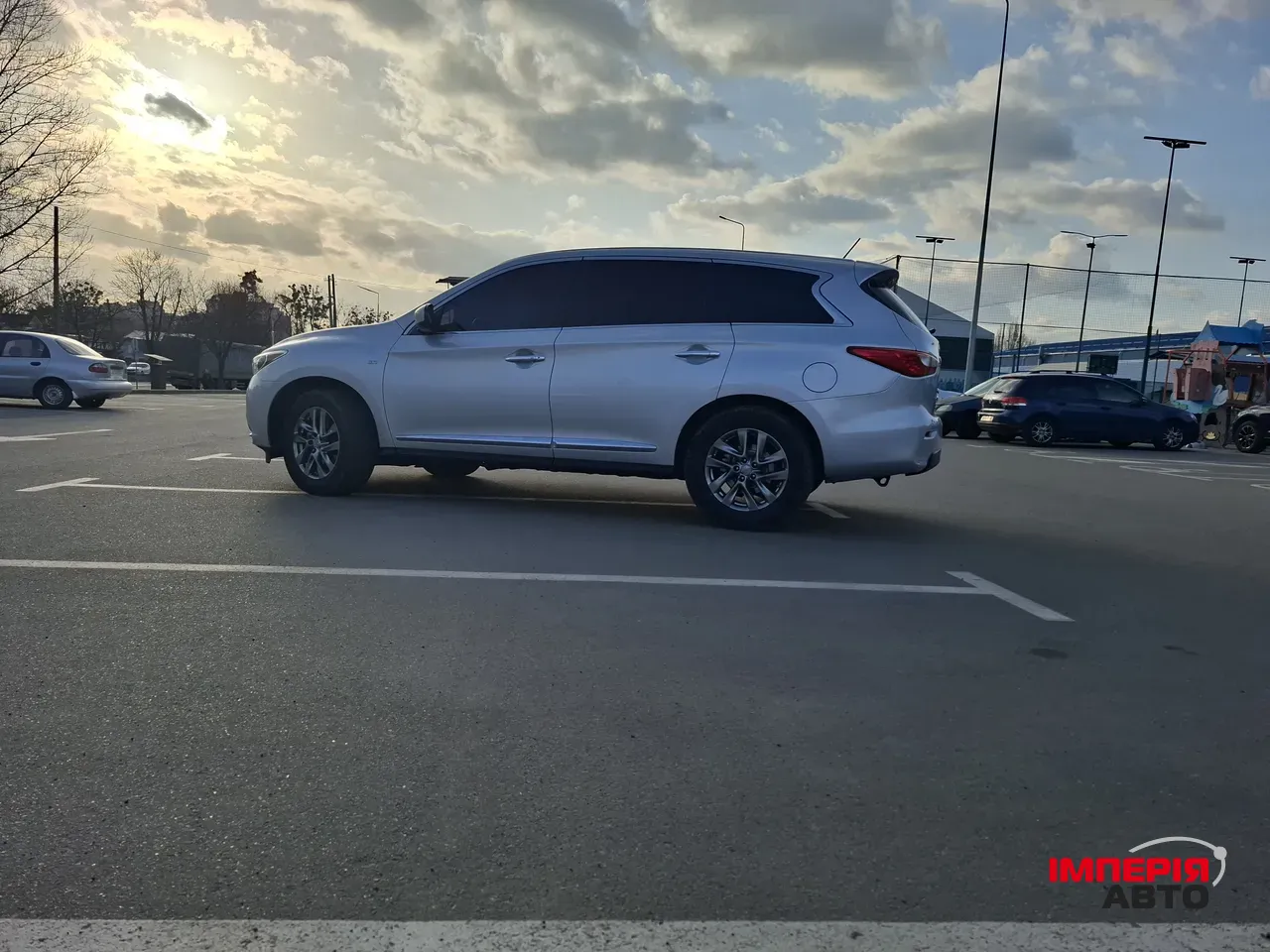 Infiniti QX60 - фото 7