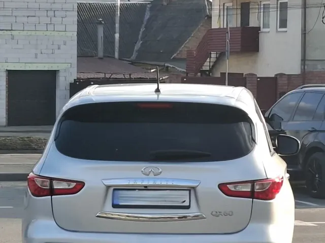 Infiniti QX60 - фото 5