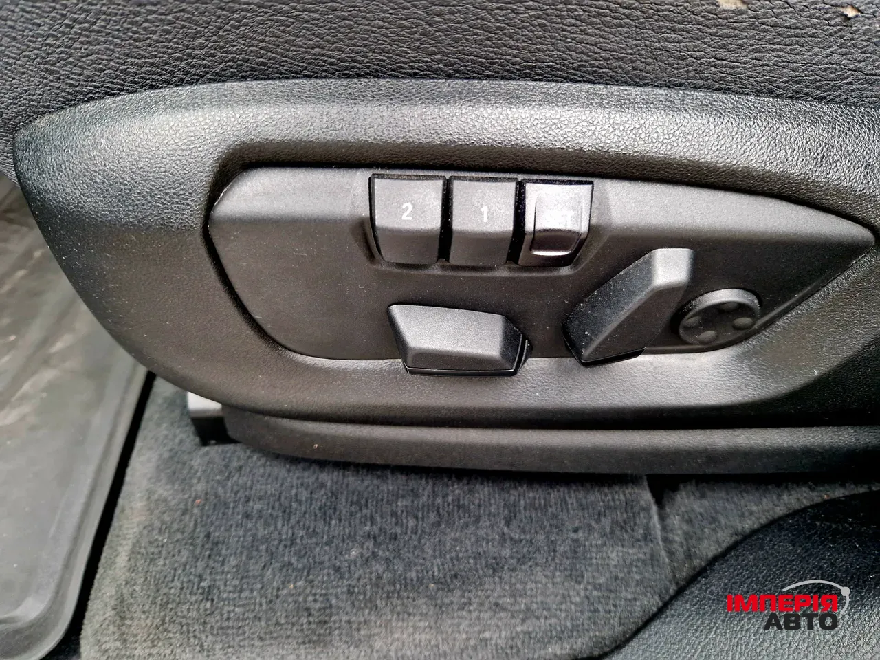 BMW X5 - фото 16