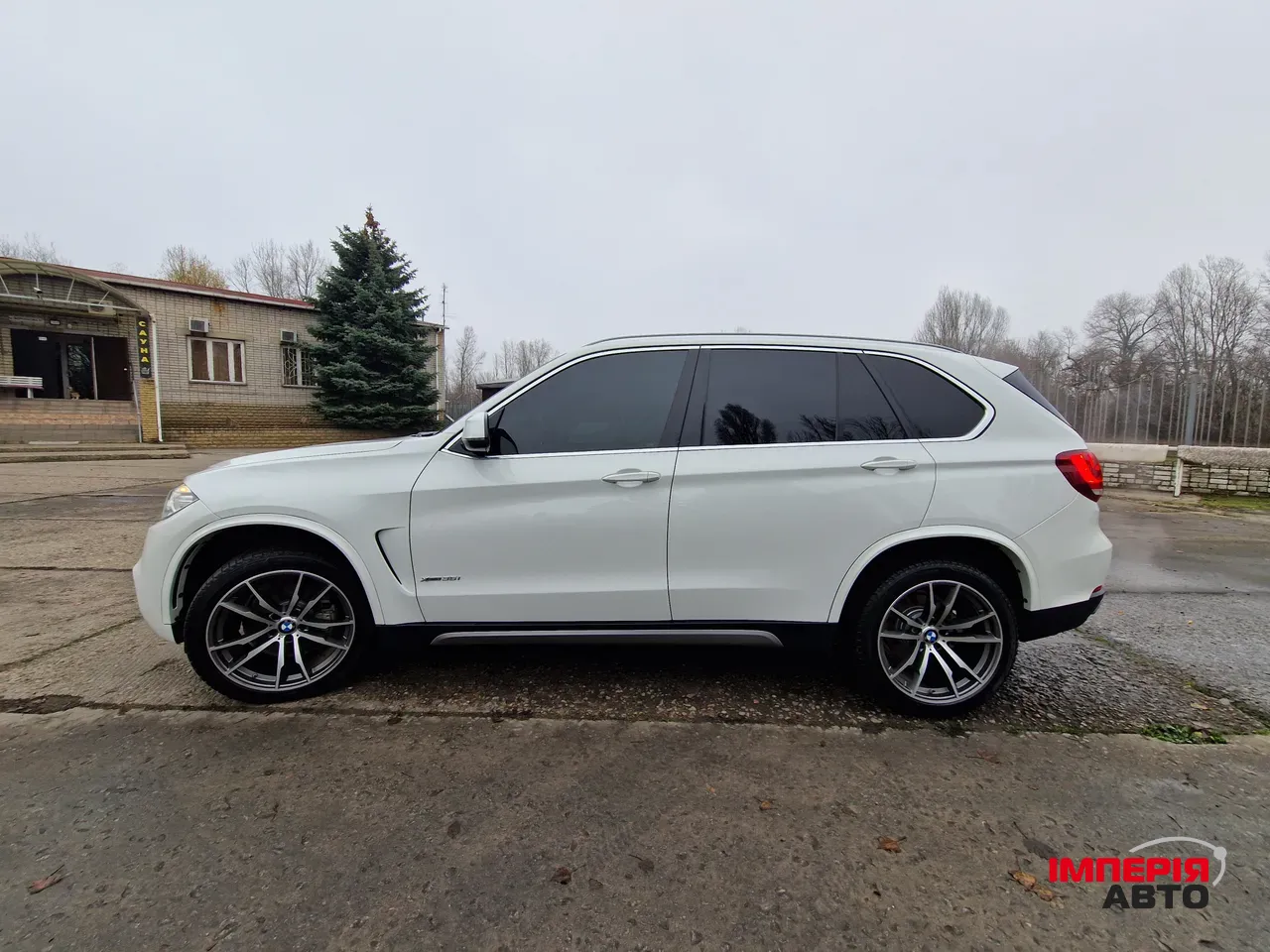 BMW X5 - фото 7