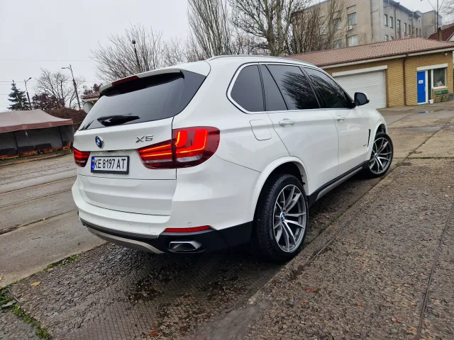BMW X5 - фото 4