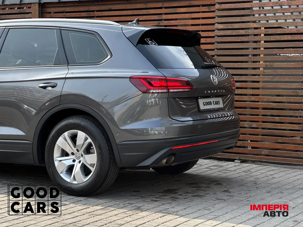 Volkswagen Touareg - фото 18