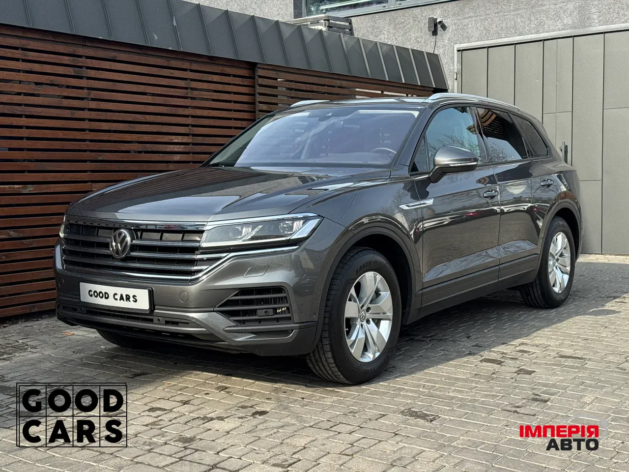 Volkswagen Touareg - фото 3