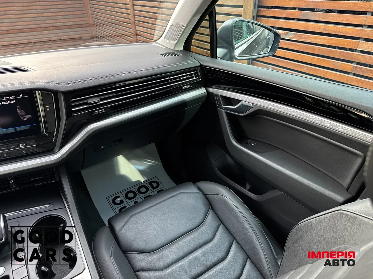 Volkswagen Touareg - фото 42