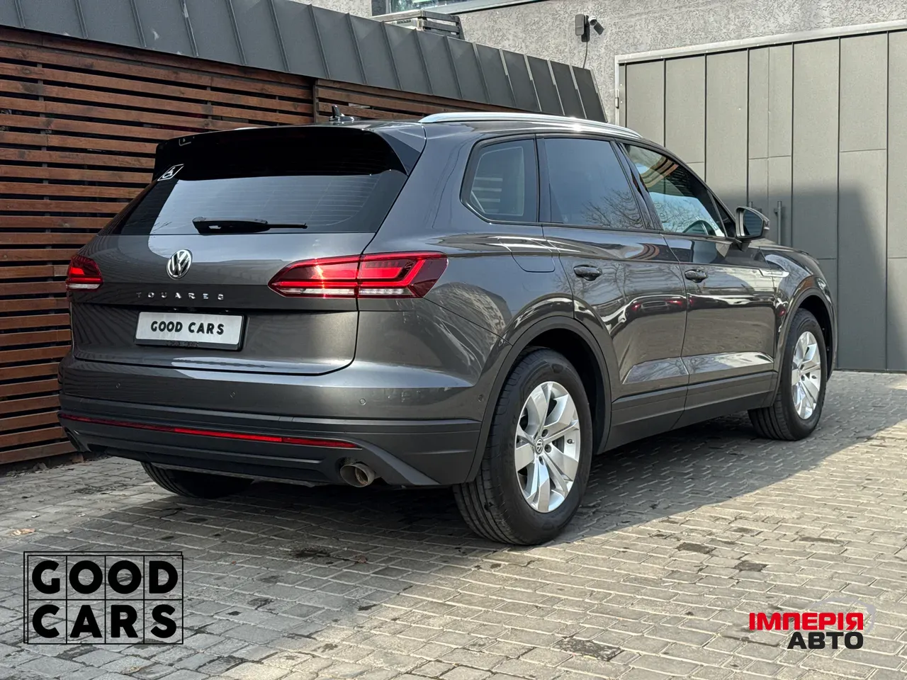 Volkswagen Touareg - фото 7