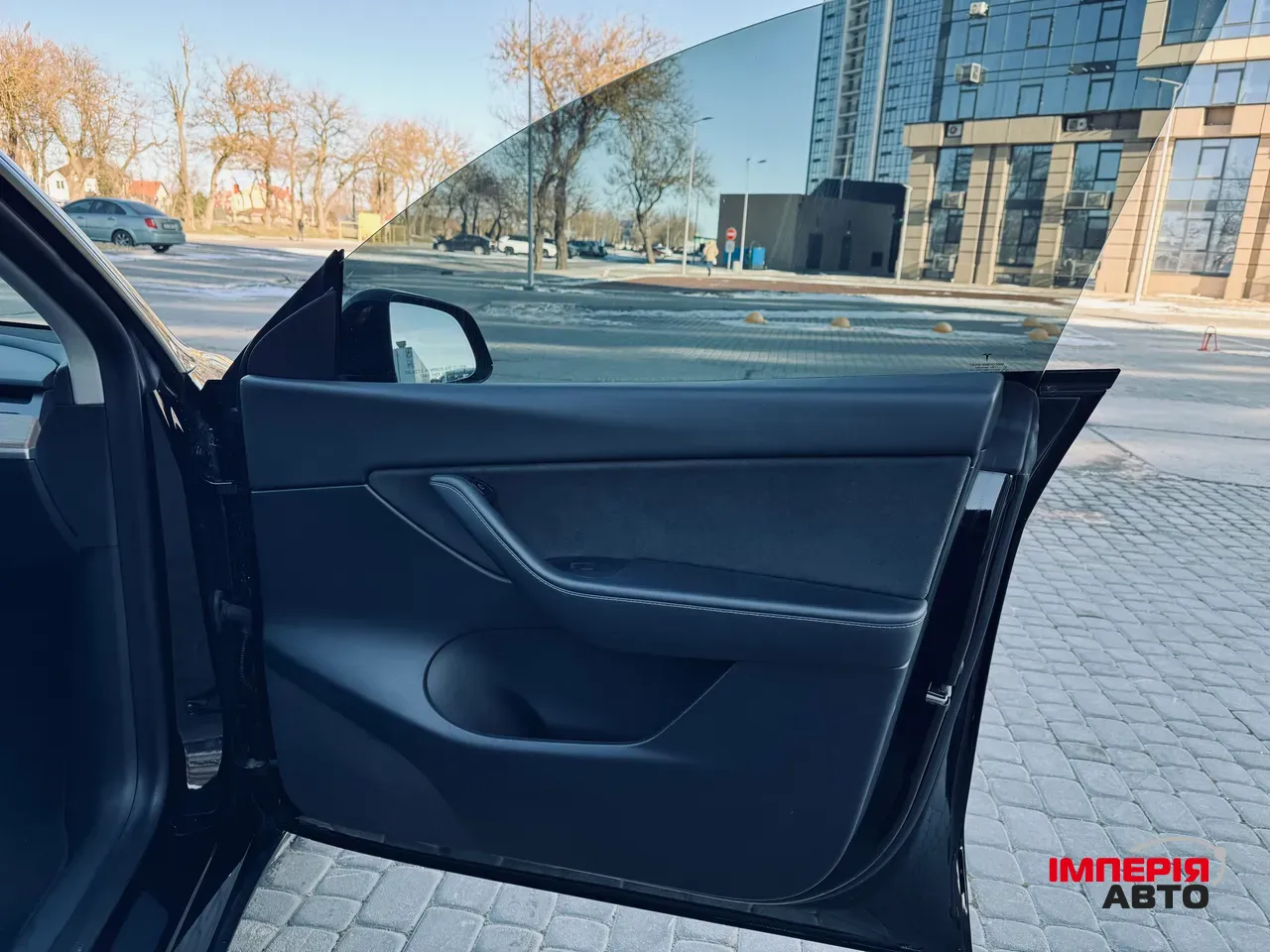 Tesla Model Y - фото 18