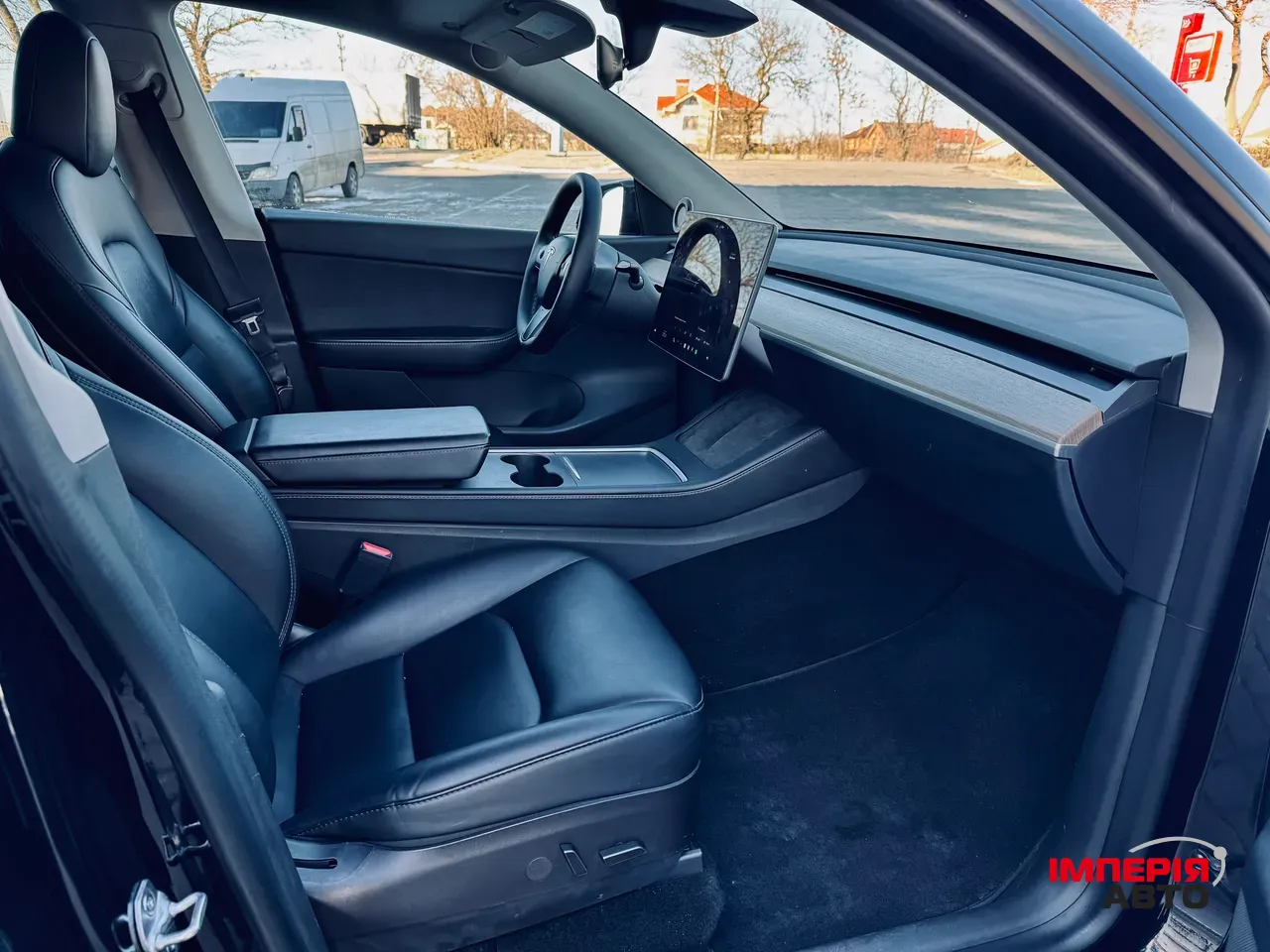 Tesla Model Y - фото 19