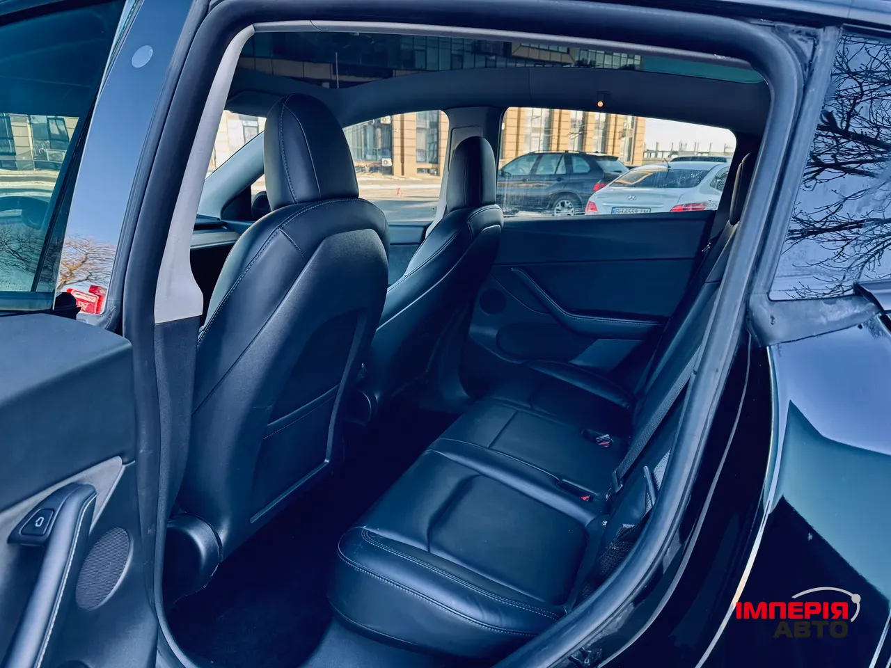 Tesla Model Y - фото 13