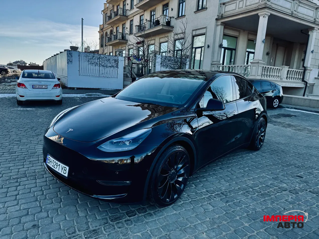 Tesla Model Y - фото 2