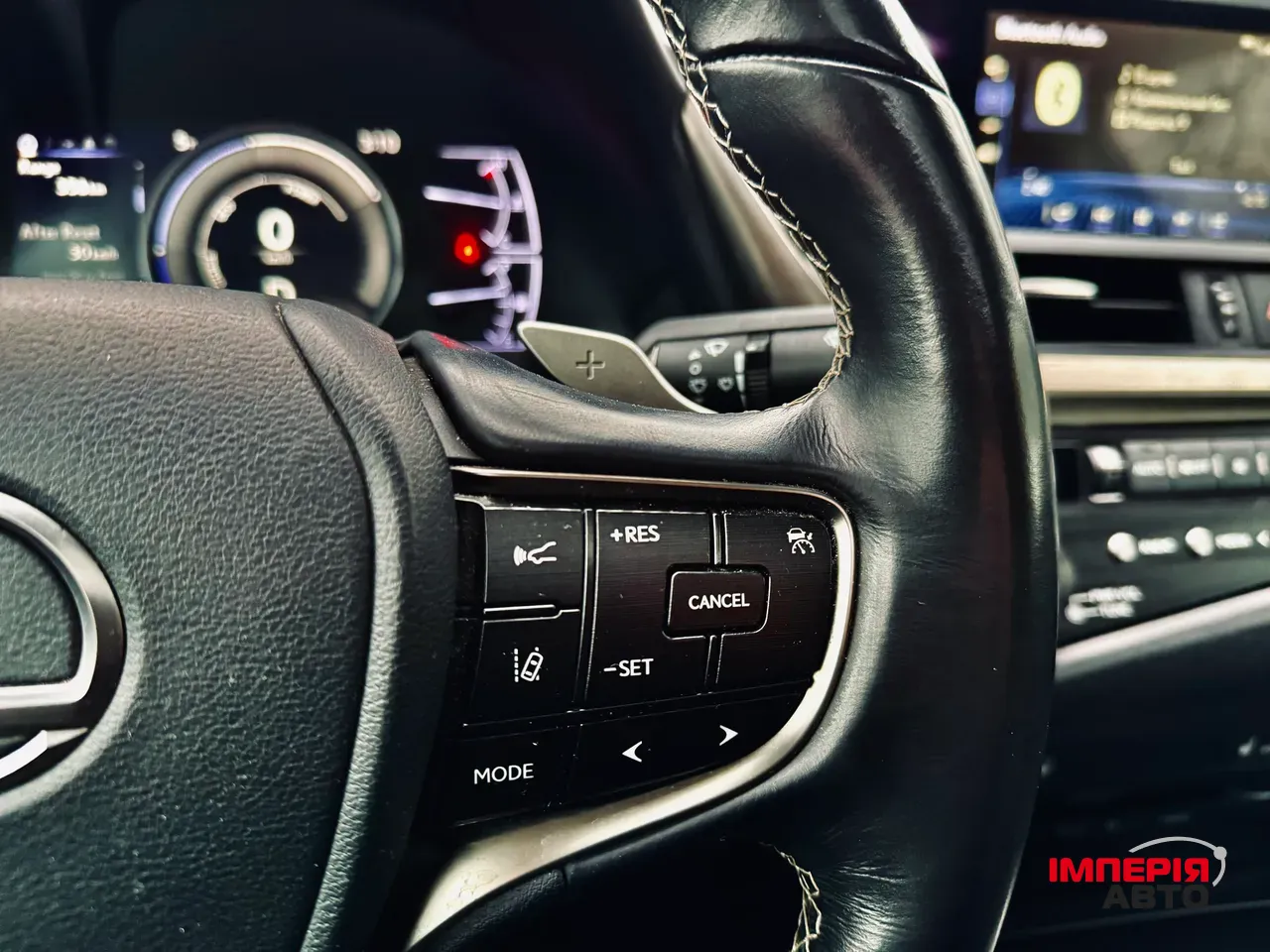 Lexus ES - фото 31