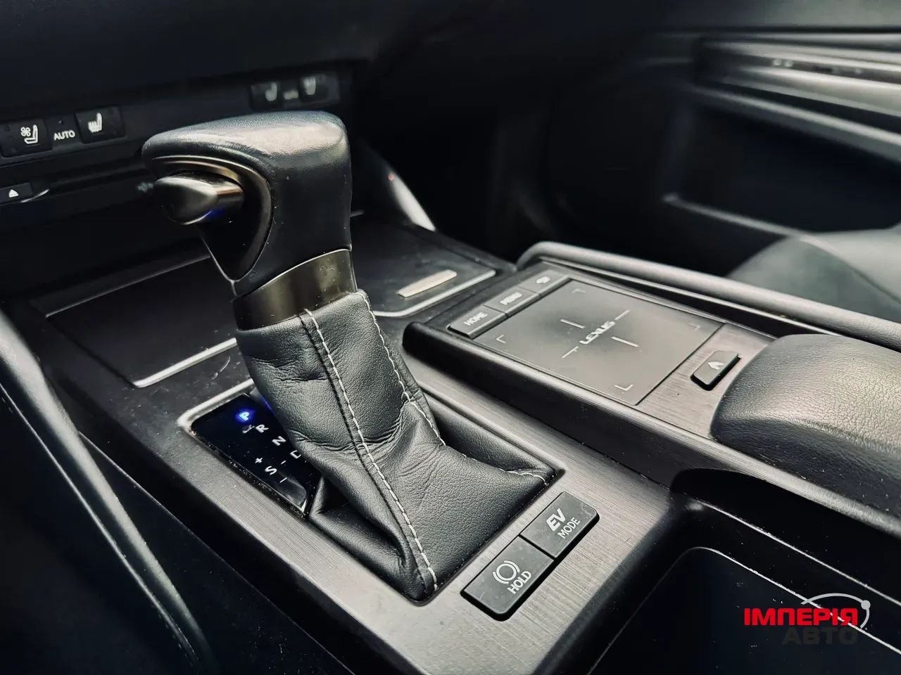 Lexus ES - фото 26