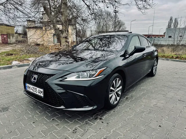 Lexus ES - фото 2
