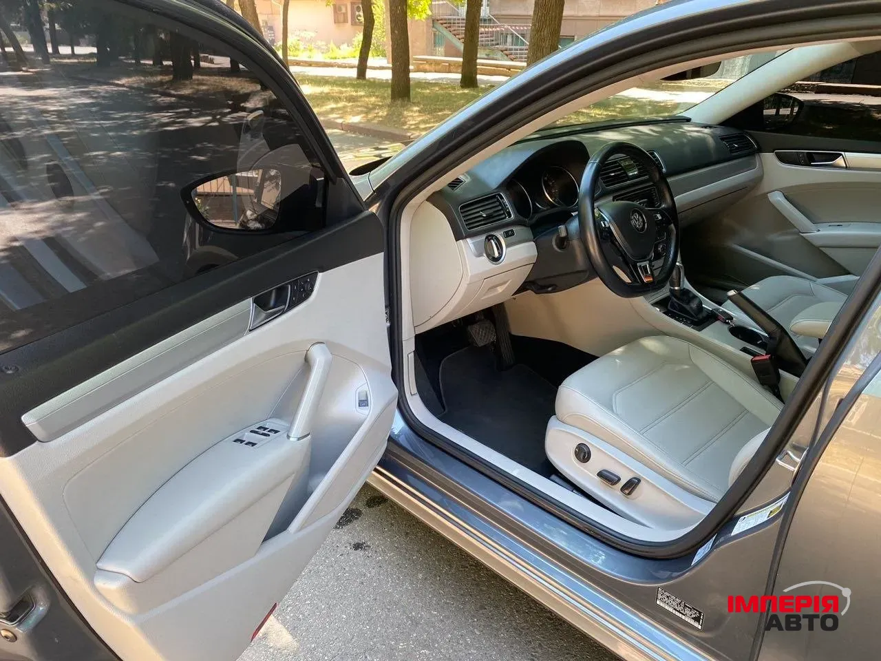 Volkswagen Passat - фото 7