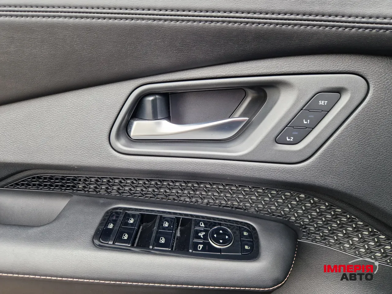 Nissan Ariya - фото 20