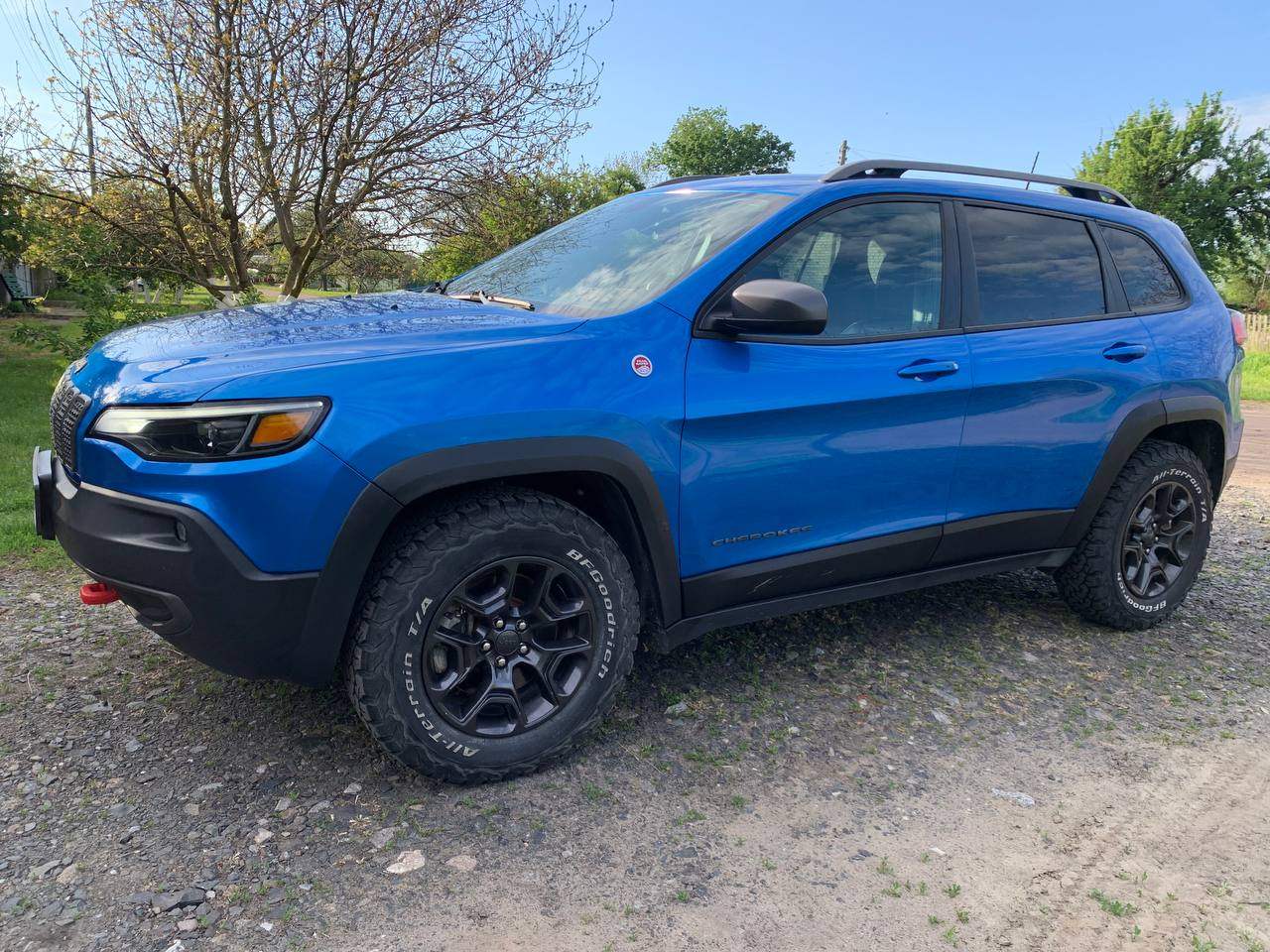 Jeep Cherokee - фото 10