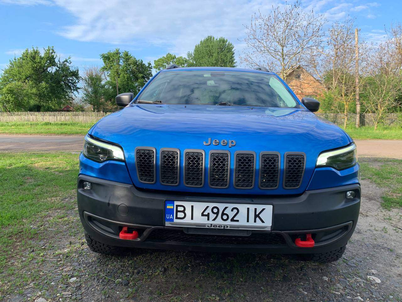 Jeep Cherokee - фото 1