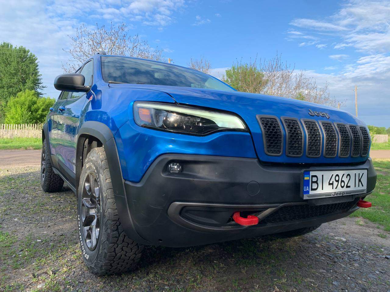 Jeep Cherokee - фото 3