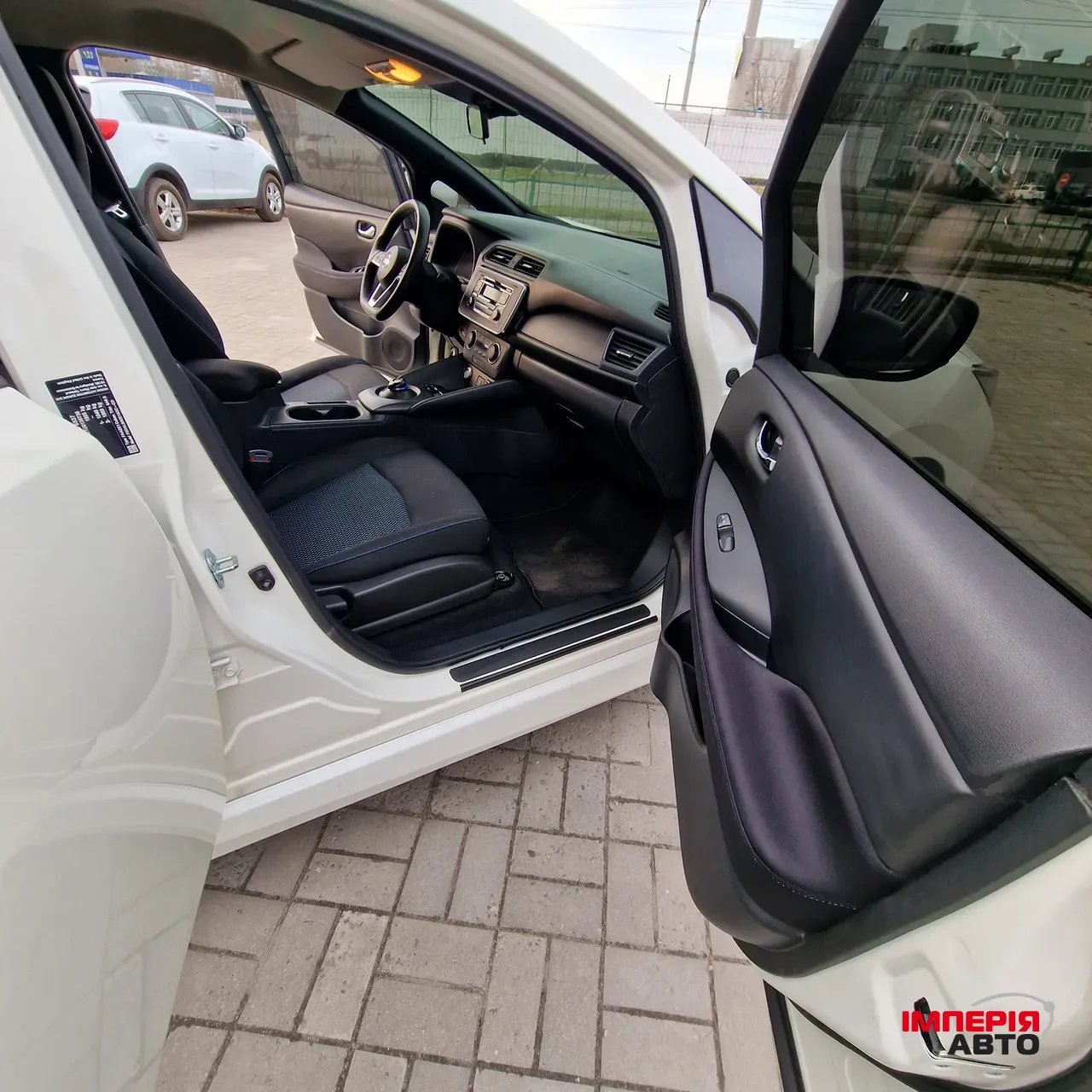 Nissan Leaf - фото 15