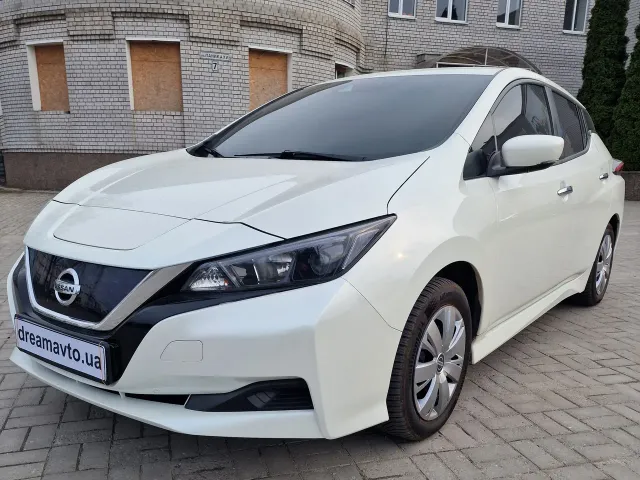 Nissan Leaf - фото 3