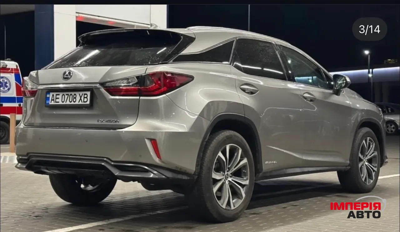 Lexus RX - фото 3