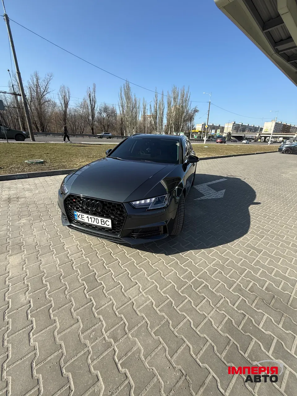 Audi A4 - фото 11