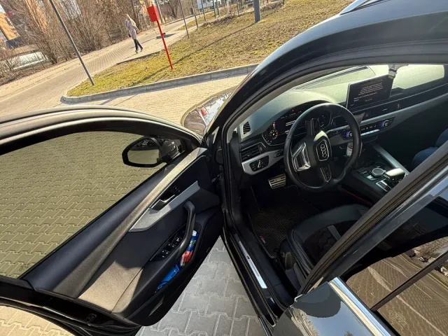 Audi A4 - фото 3