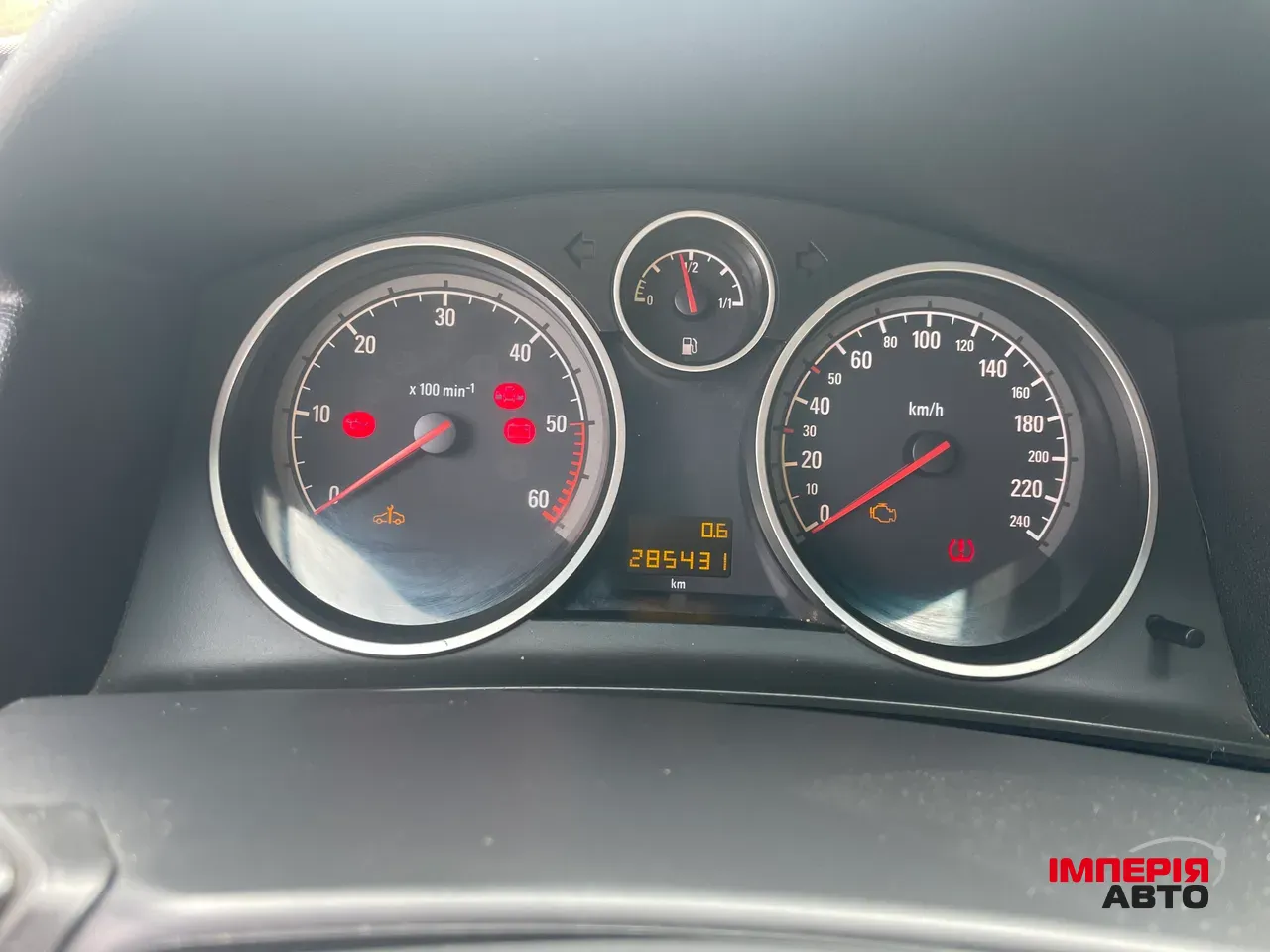 Opel Astra - фото 12