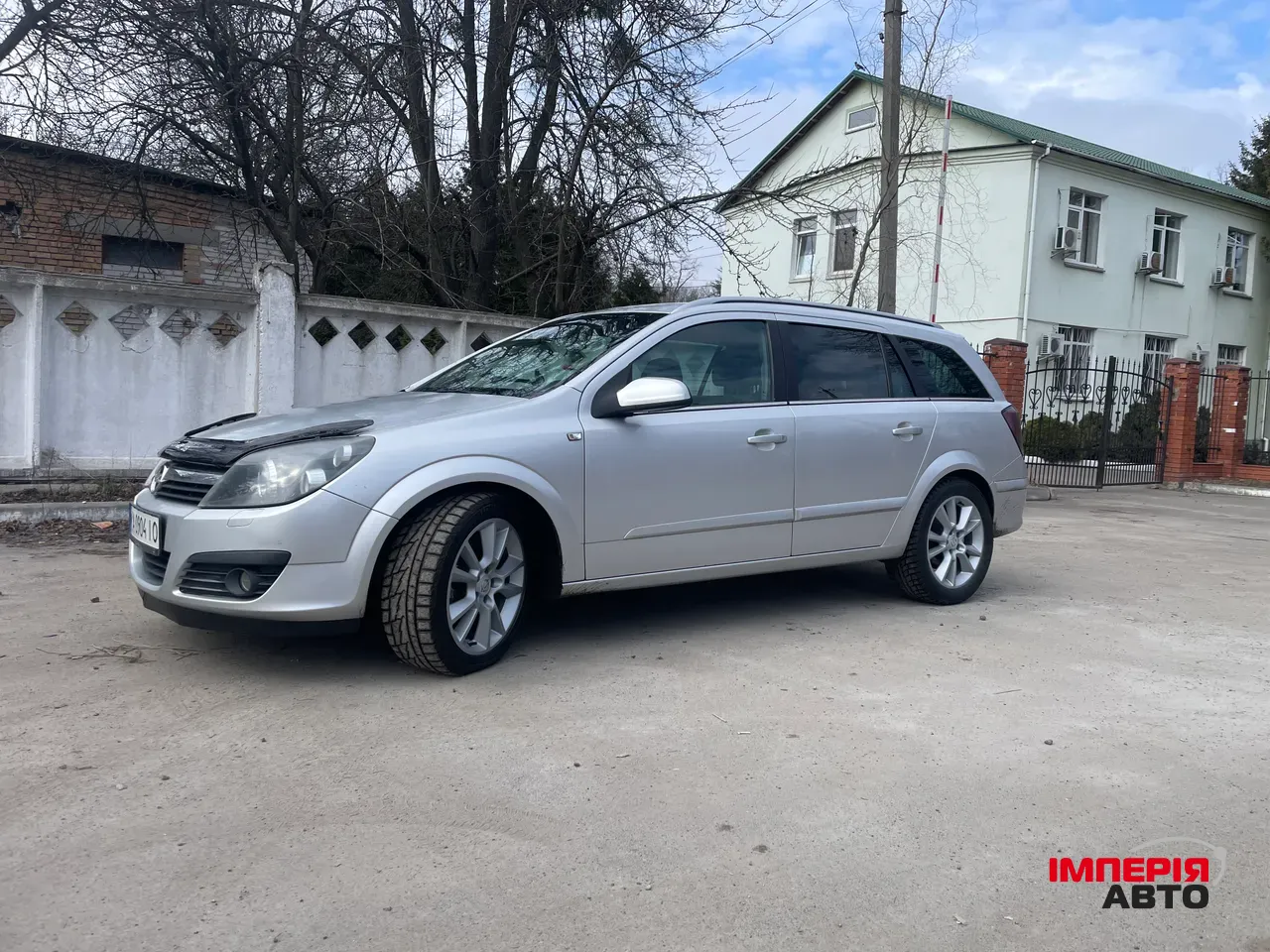 Opel Astra - фото 1