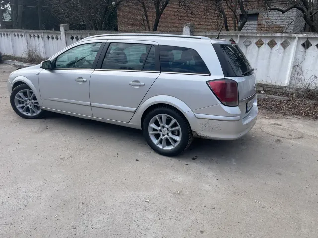 Opel Astra - фото 5