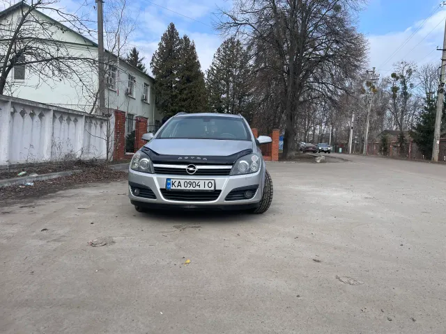 Opel Astra - фото 2