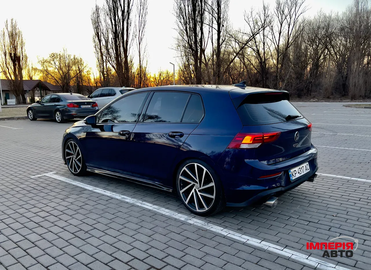 Volkswagen Golf GTI - фото 5