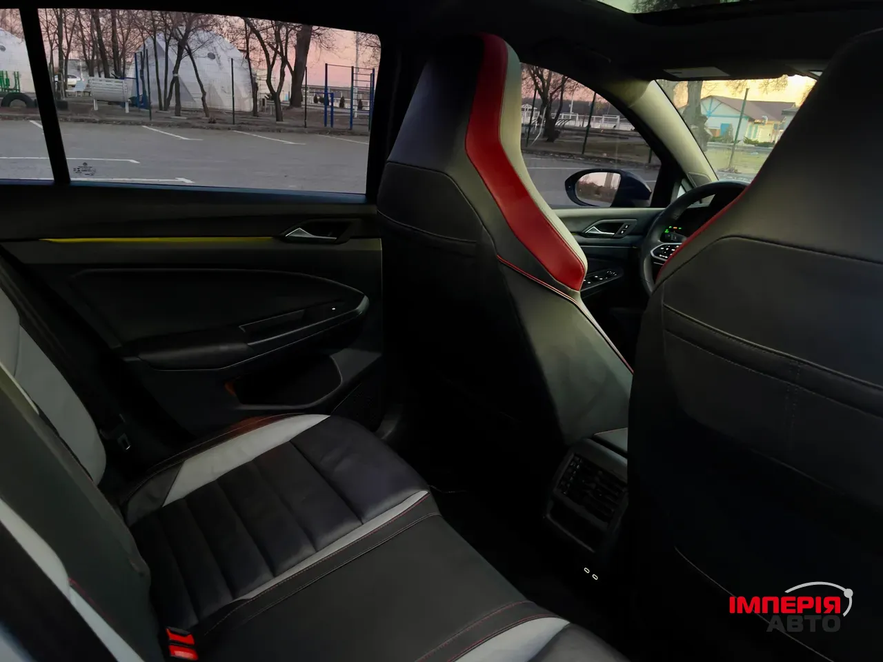 Volkswagen Golf GTI - фото 19