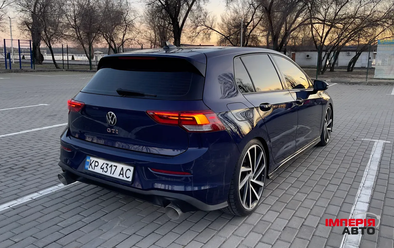 Volkswagen Golf GTI - фото 7